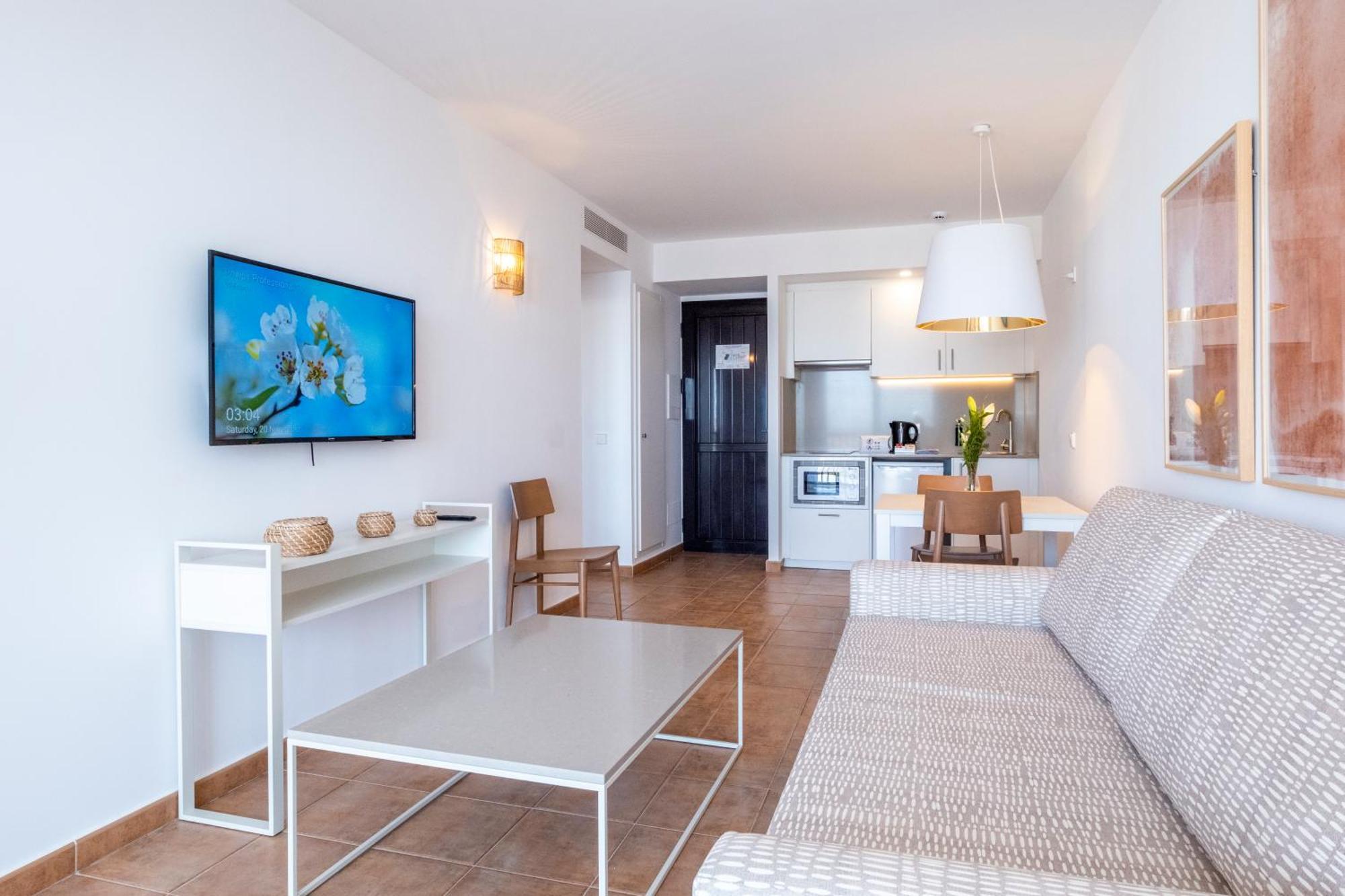Calallonga Hotel Menorca Mahón Екстериор снимка
