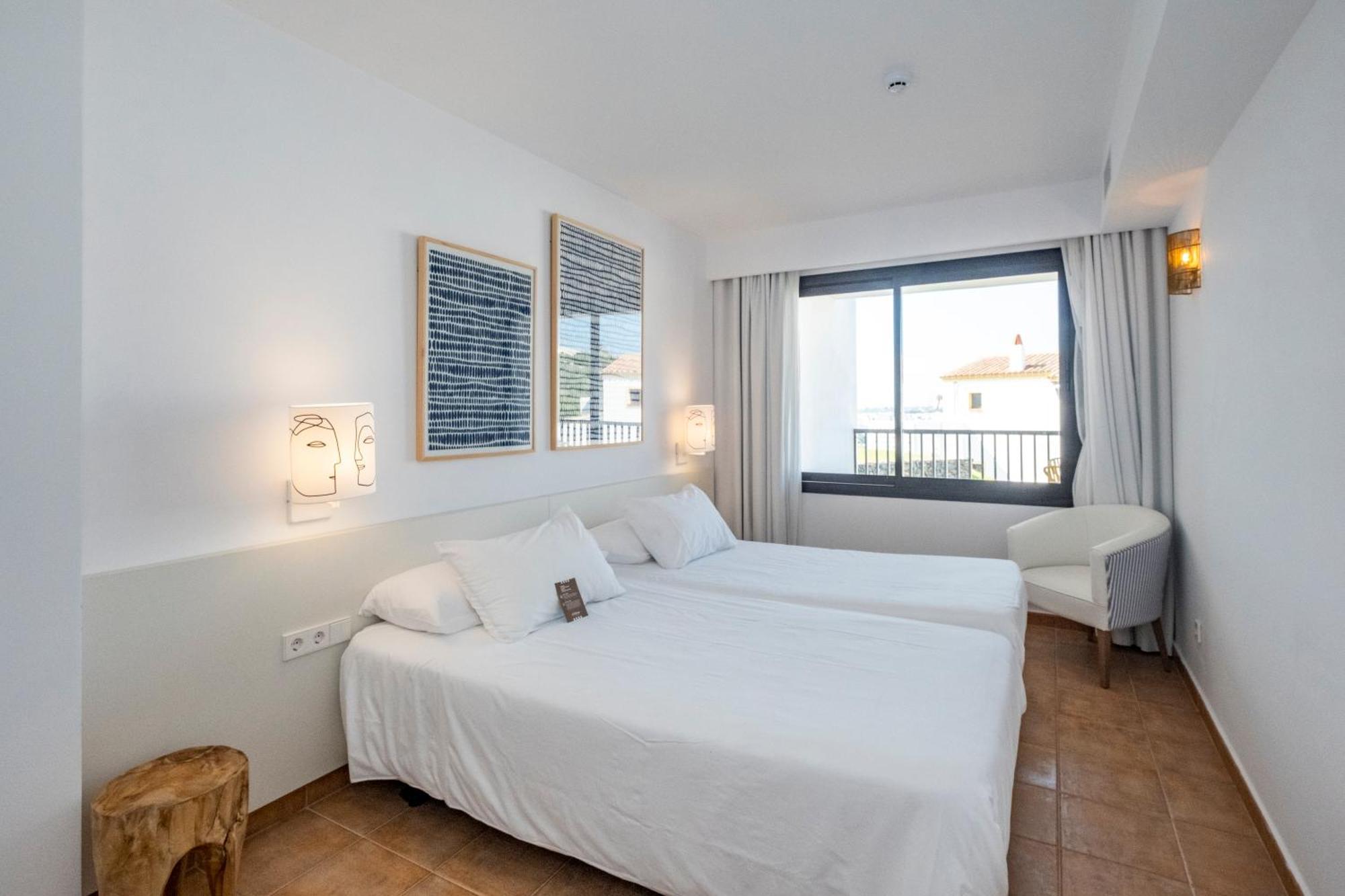 Calallonga Hotel Menorca Mahón Екстериор снимка