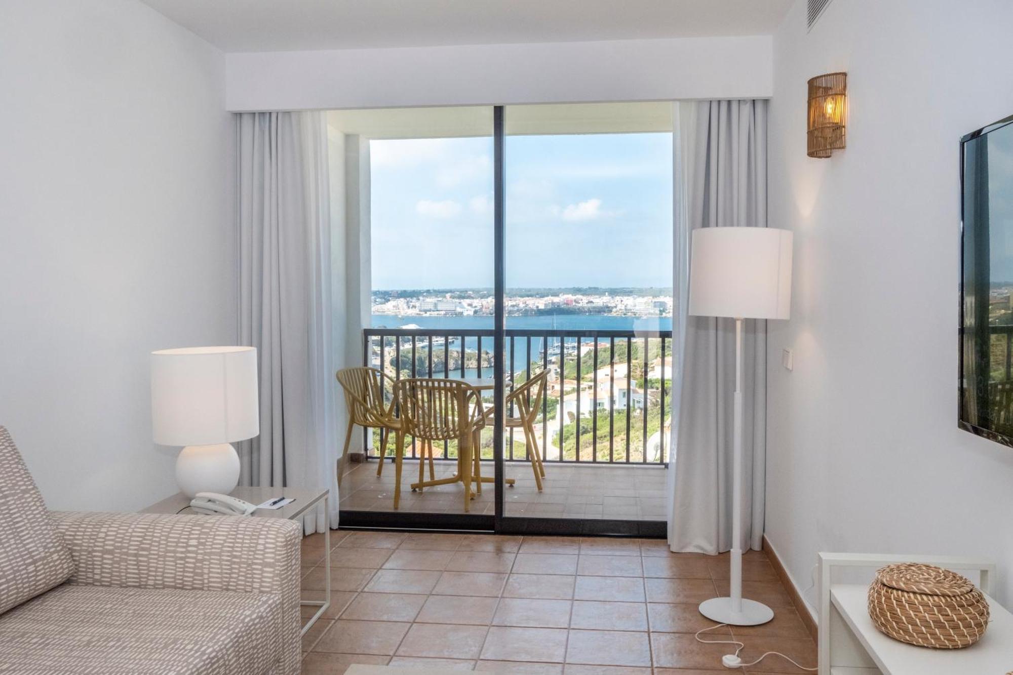 Calallonga Hotel Menorca Mahón Екстериор снимка