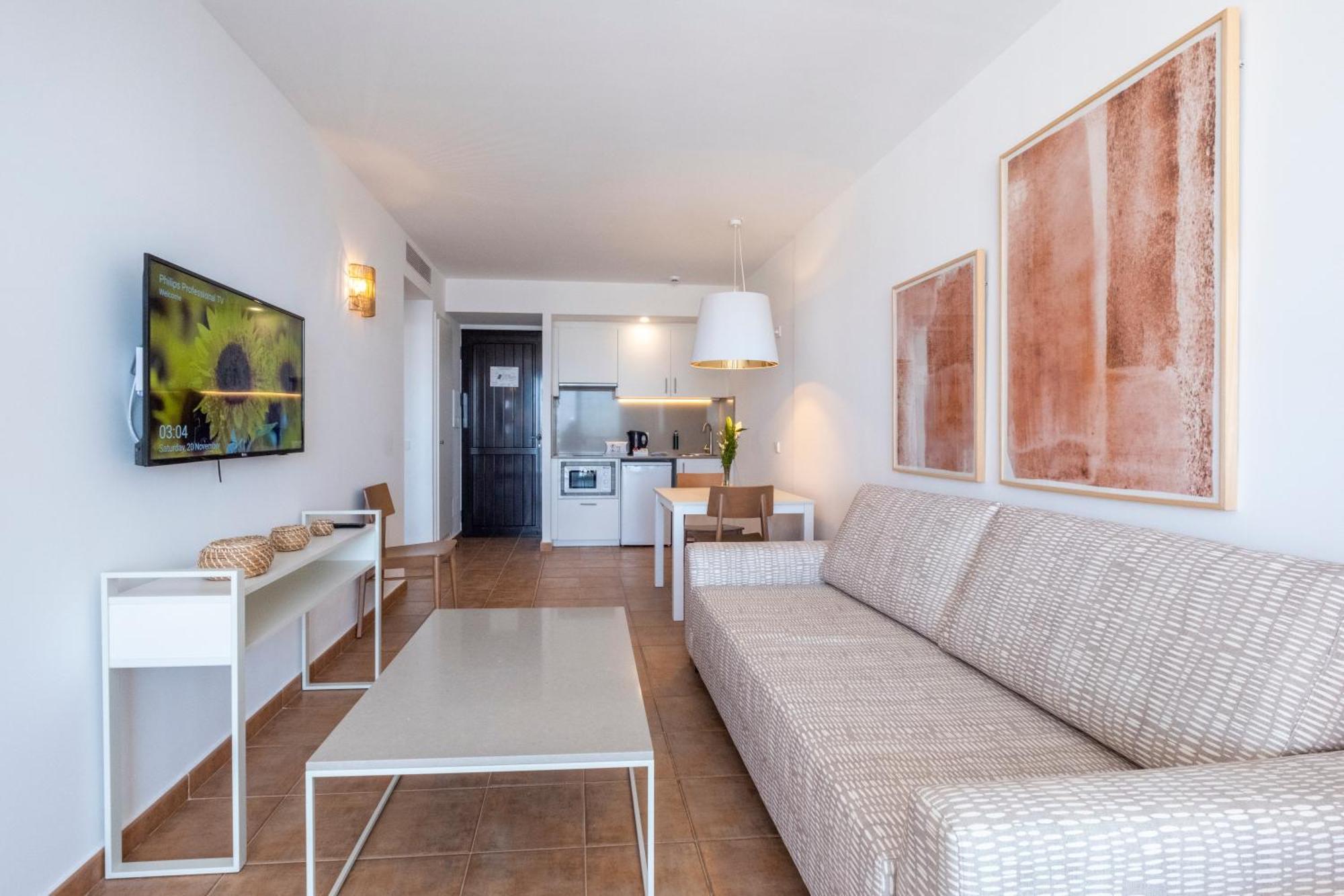 Calallonga Hotel Menorca Mahón Екстериор снимка