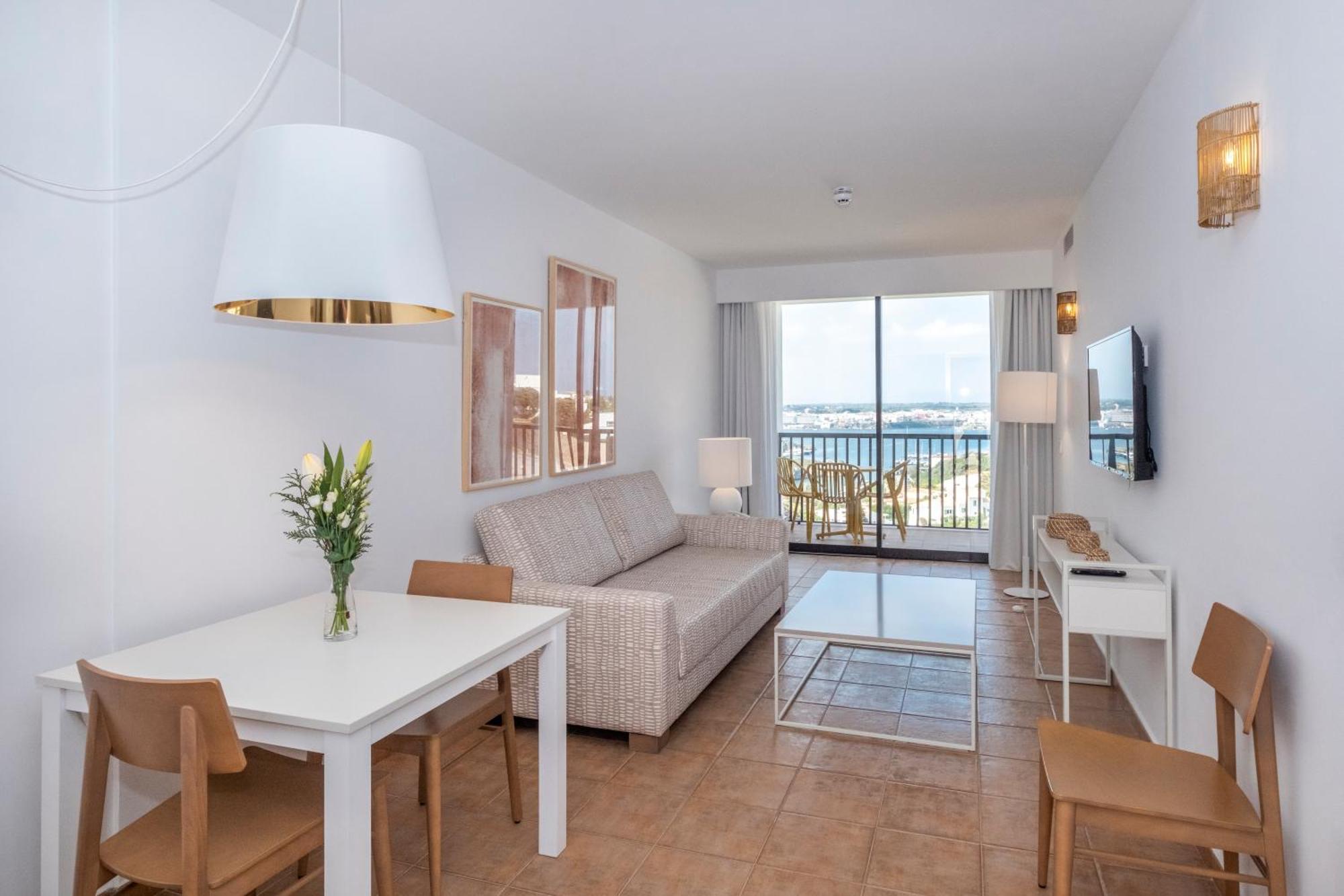 Calallonga Hotel Menorca Mahón Екстериор снимка